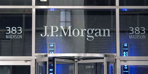 JPMorgan Chase, BlackRock rise; Boeing, Lucid Group fall